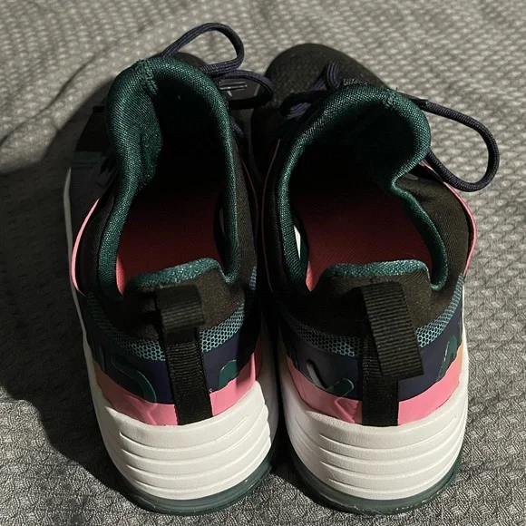 Nike Women's Air Max Bella Trainer 3 Shoe - Picture 5 of 7